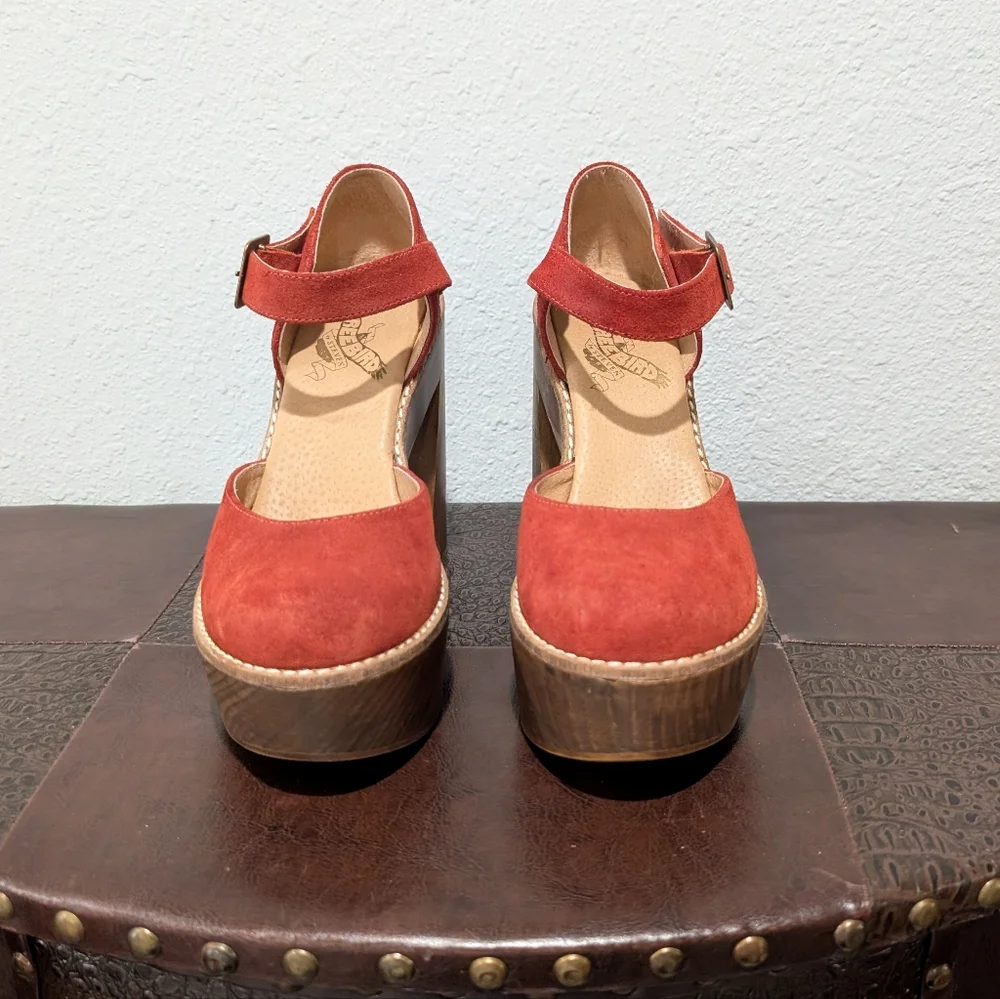 FreeBird Poppy Platform Maryjane Pumps Orange/ Red Ankle Straps size 9